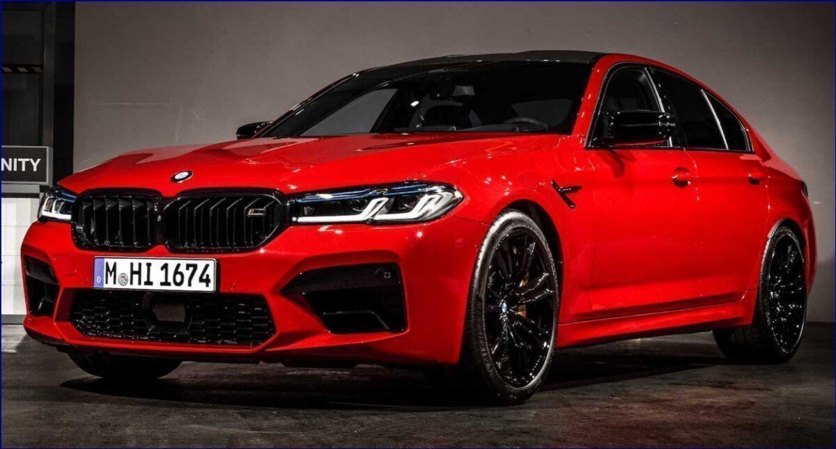 BMW M5 - red